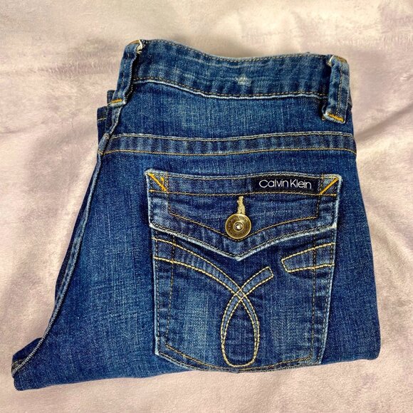 Calvin Klein Jeans Women's Size 8 Lean Bootcut Dark Wash Flap Pocket EUC - Picture 2 of 15